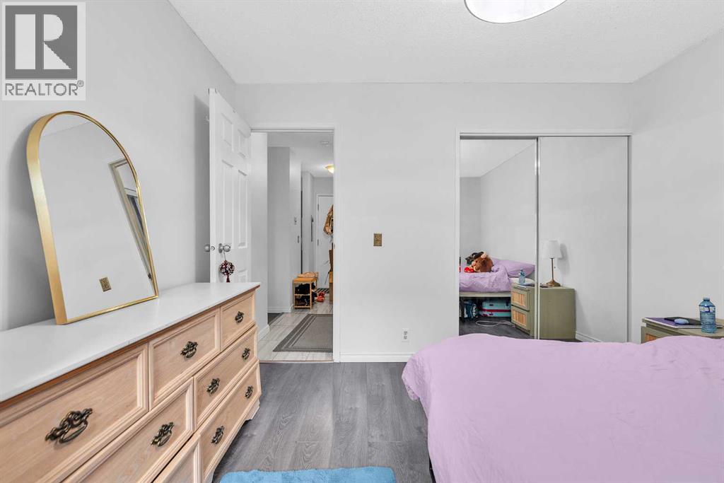 Single Family House for Sale in   A Street SW Bankview Calgary 