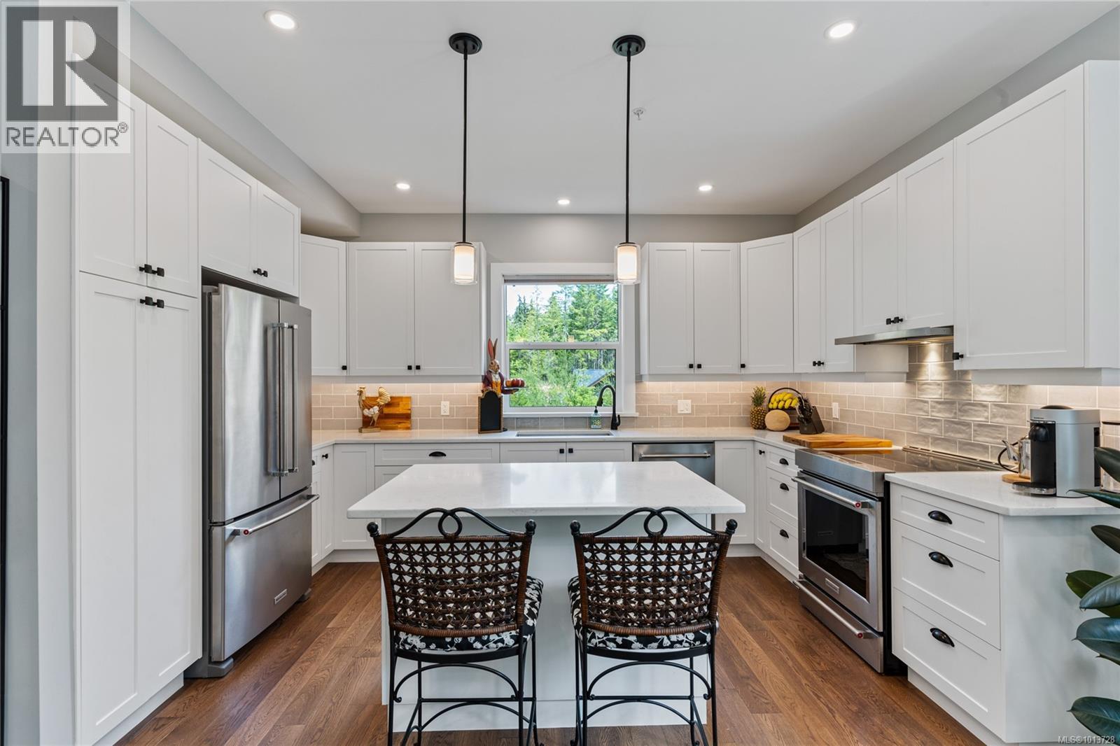 108 Trailhead Cir, Shawnigan Lake