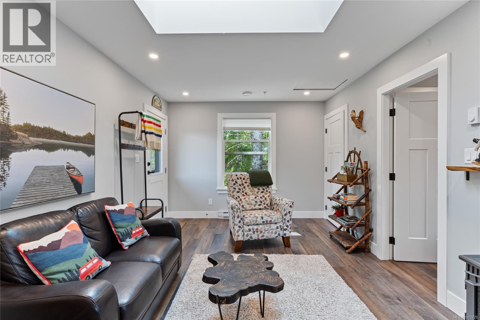 108 Trailhead Cir, Shawnigan Lake