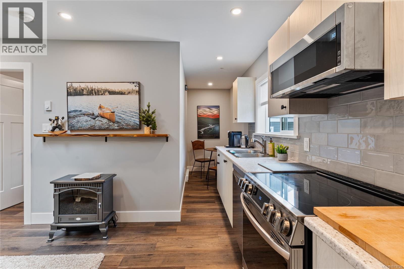 108 Trailhead Cir, Shawnigan Lake