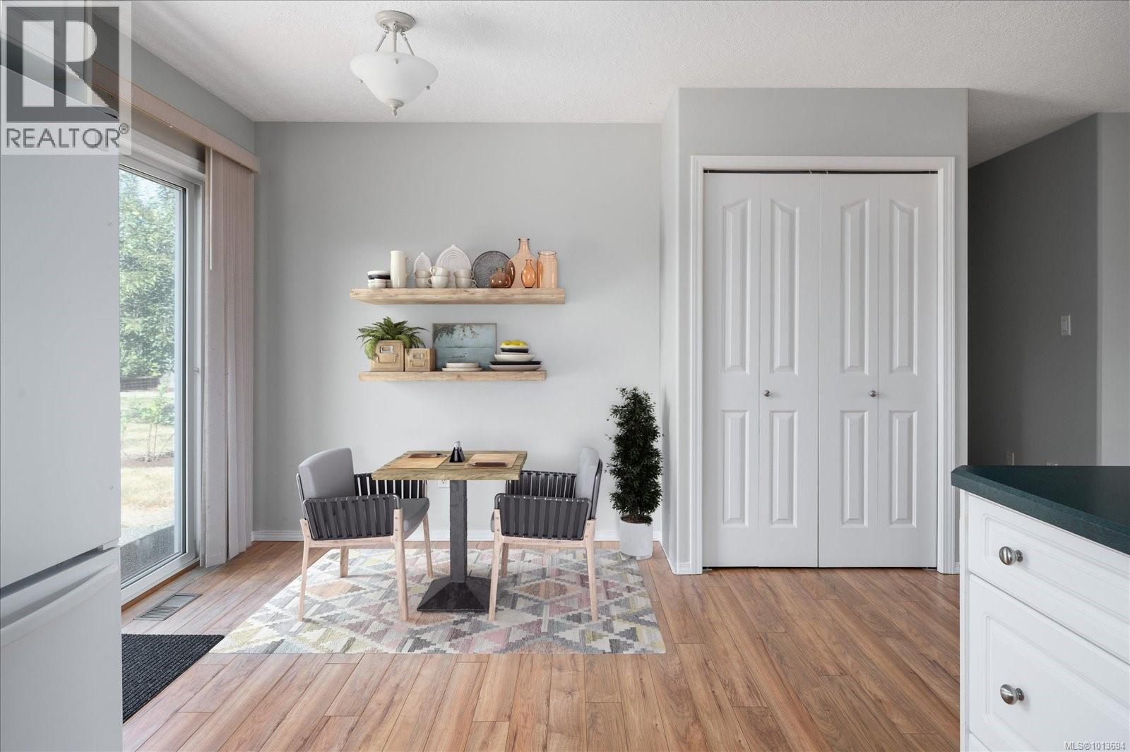 255 Strawberry Cres, Parksville