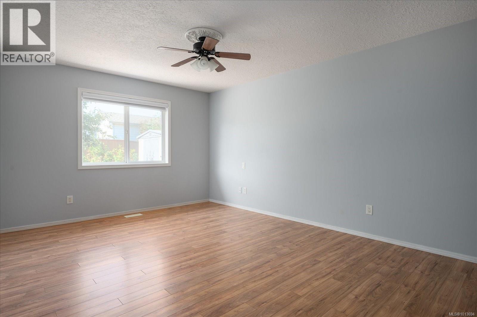 255 Strawberry Cres, Parksville