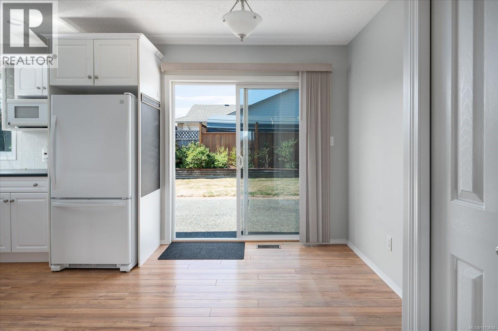 255 Strawberry Cres, Parksville