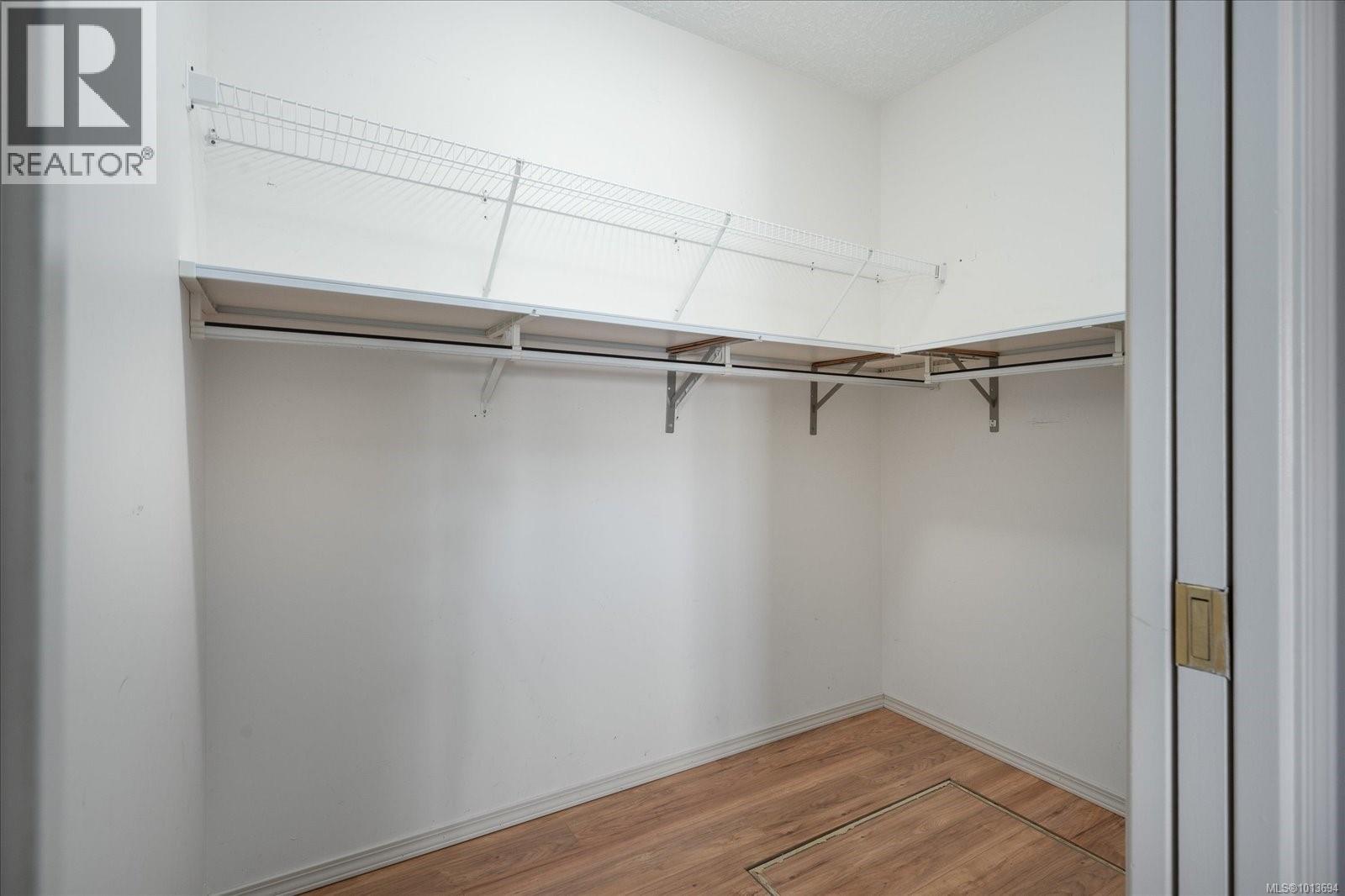 255 Strawberry Cres, Parksville
