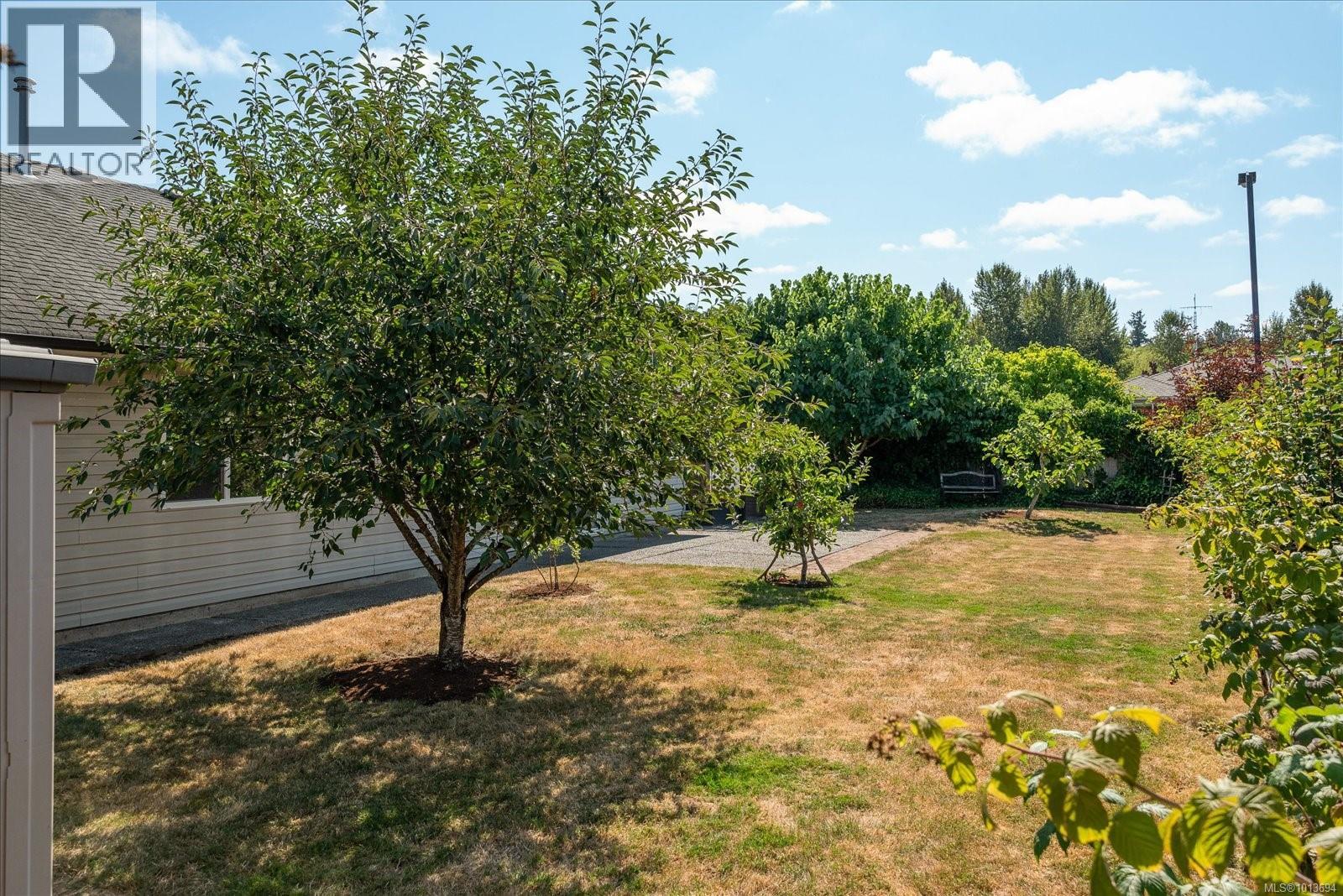 255 Strawberry Cres, Parksville