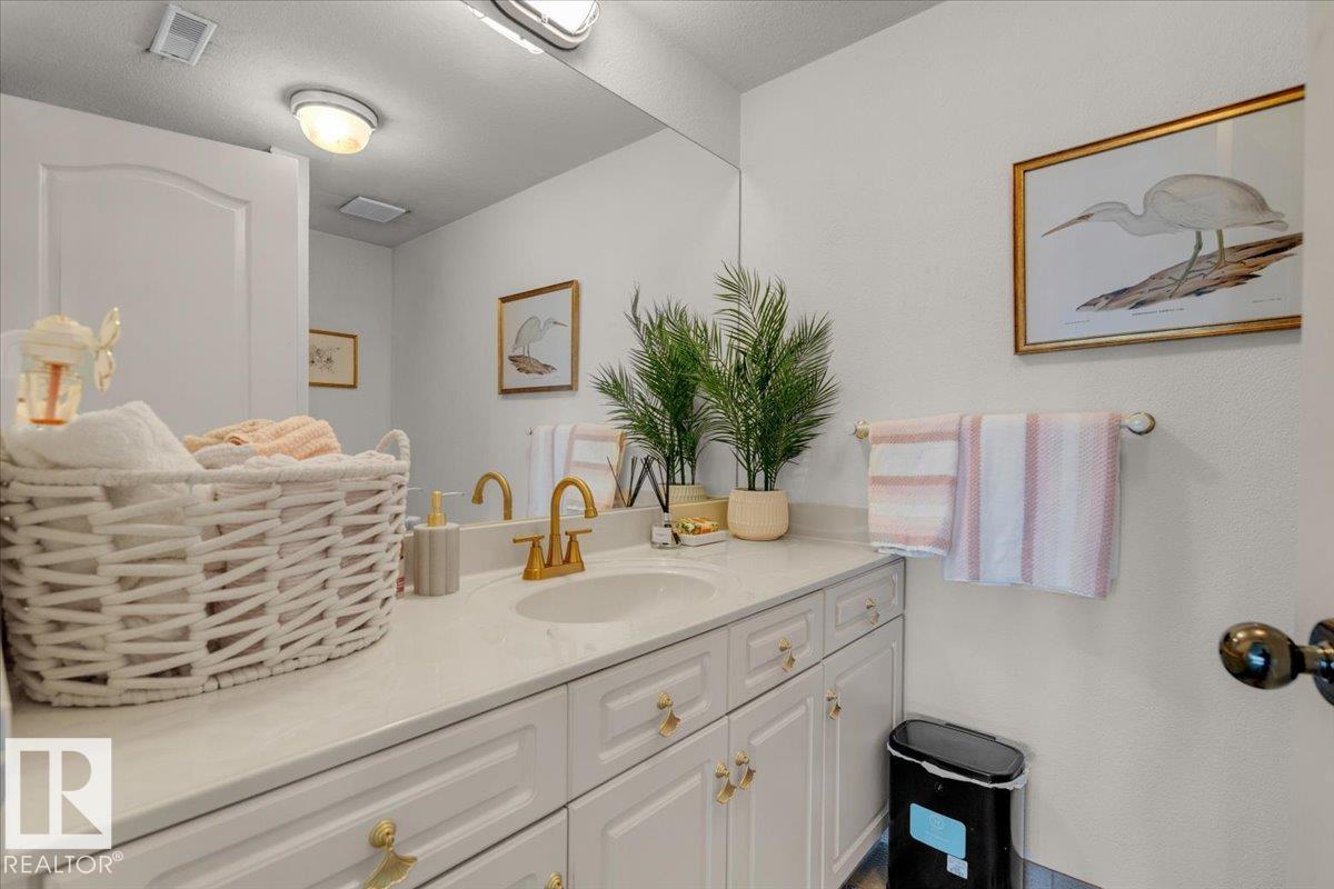 138 TWIN BROOKS CV NW, Edmonton