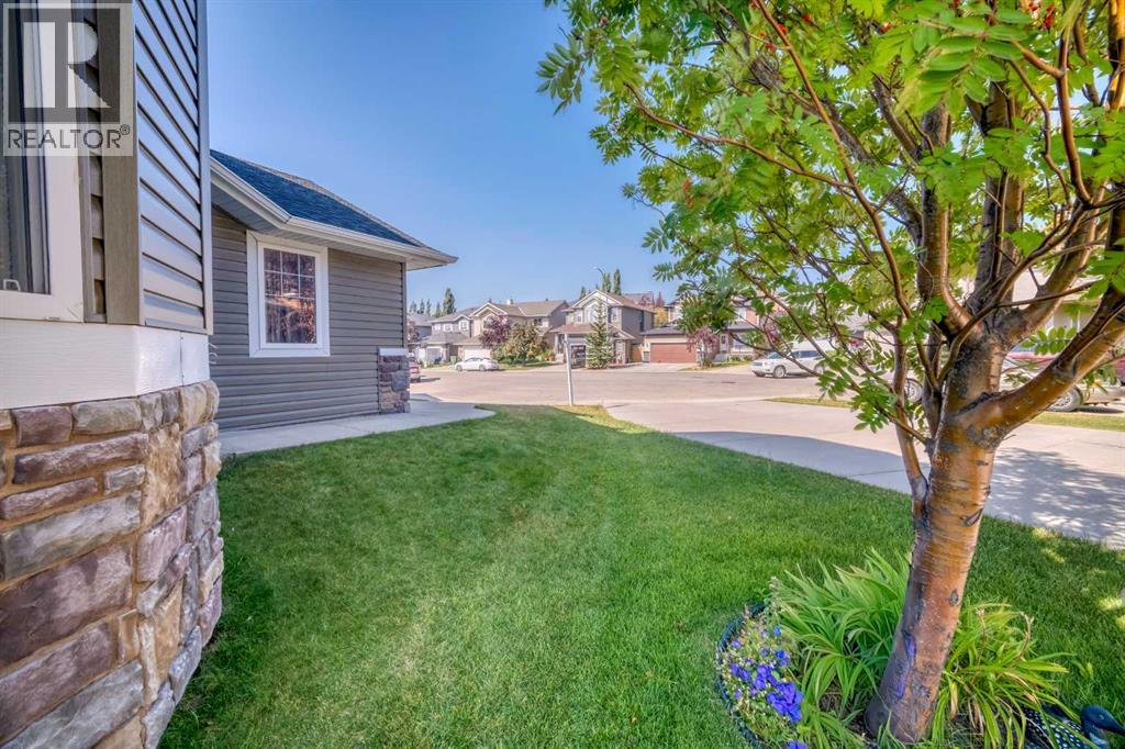 Single Family House for Sale in  Royal Abbey Court NW Royal Oak Calgary 