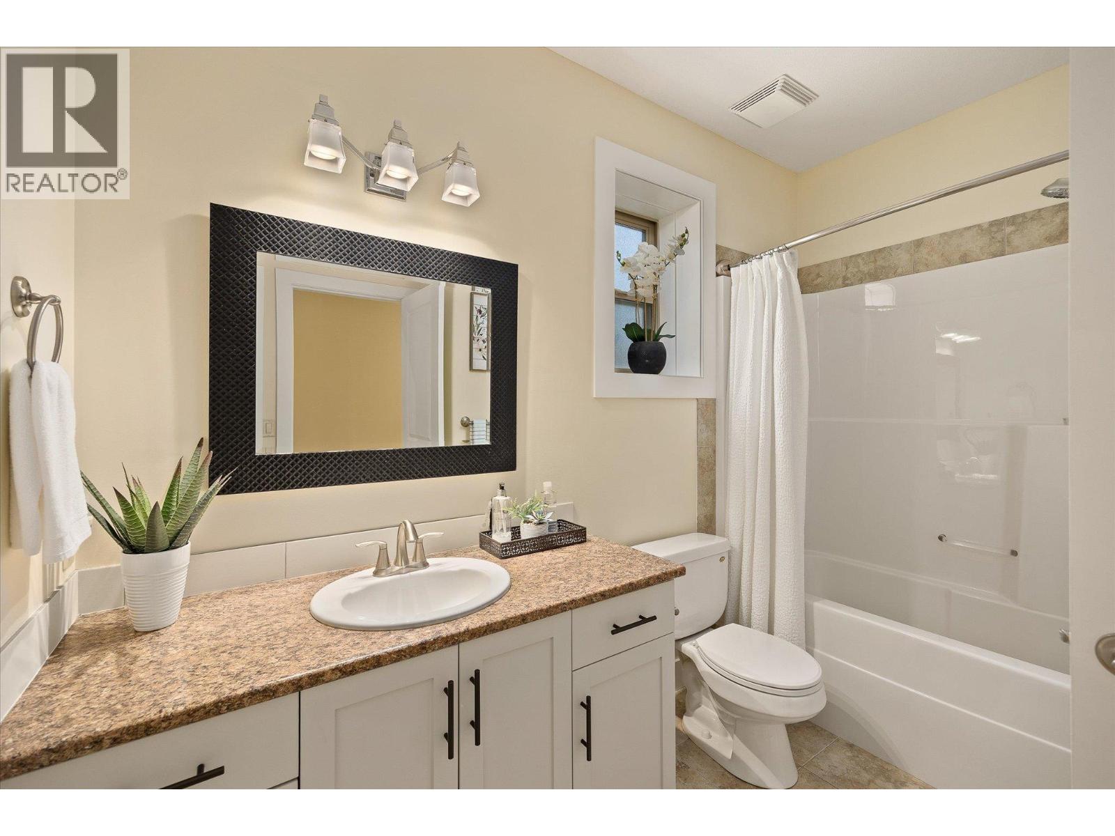  12860 Cliffshore Drive, Lake Country