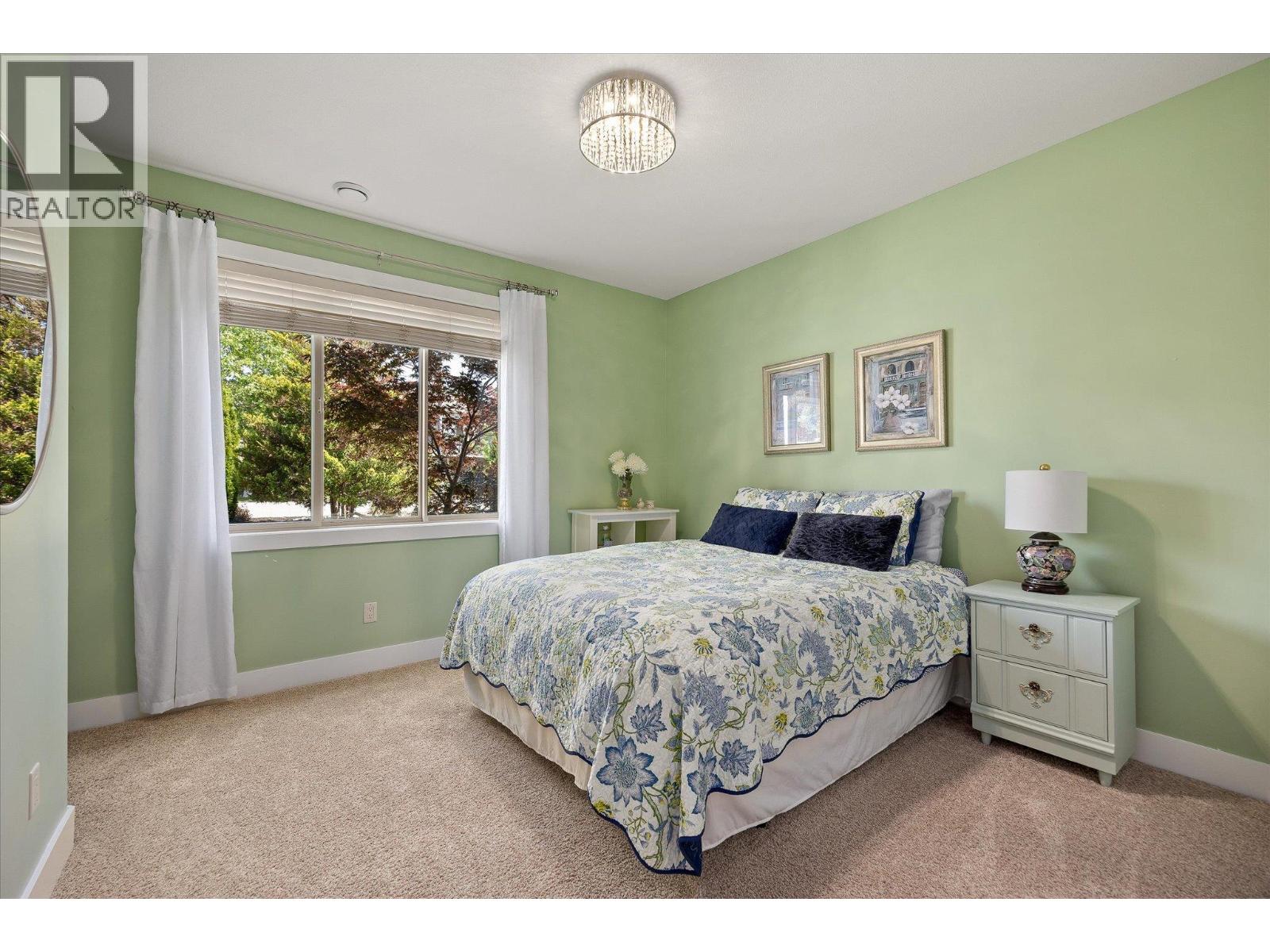  12860 Cliffshore Drive, Lake Country