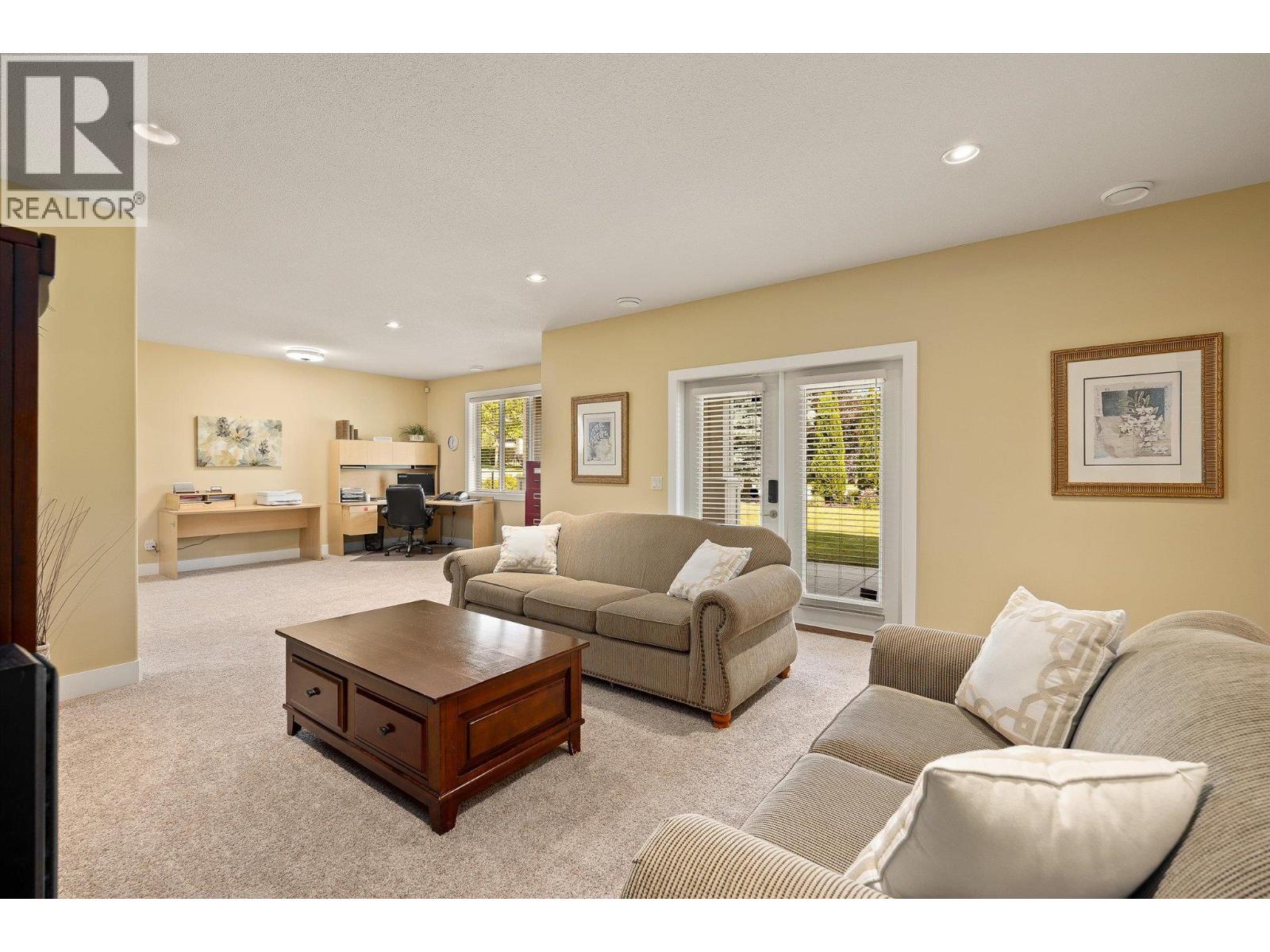  12860 Cliffshore Drive, Lake Country