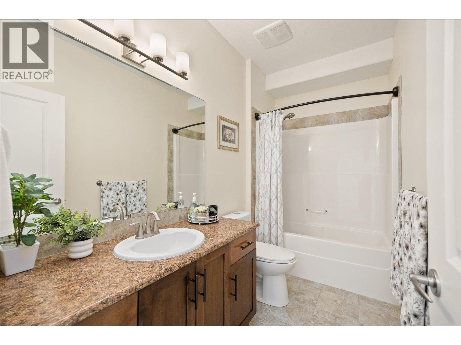  12860 Cliffshore Drive, Lake Country