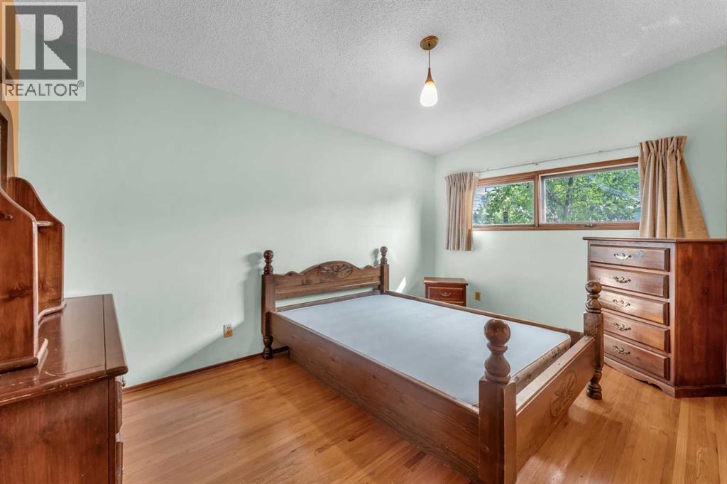 Multi-family House Bungalow for Sale in  /   Avenue SE Albert Park/Radisson Heights Calgary 