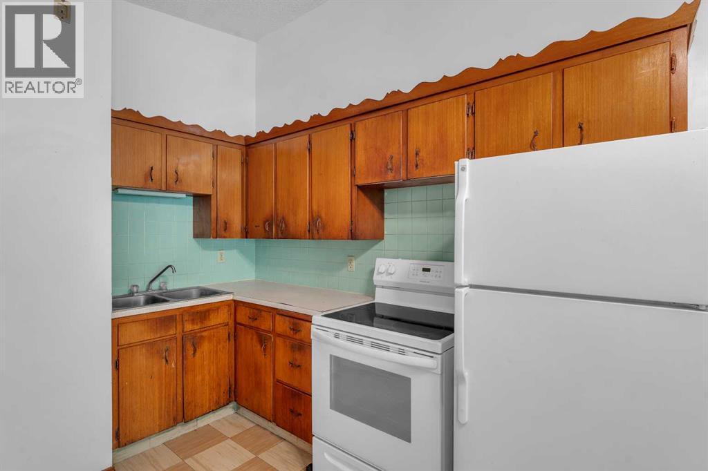 Multi-family House Bungalow for Sale in  /   Avenue SE Albert Park/Radisson Heights Calgary 