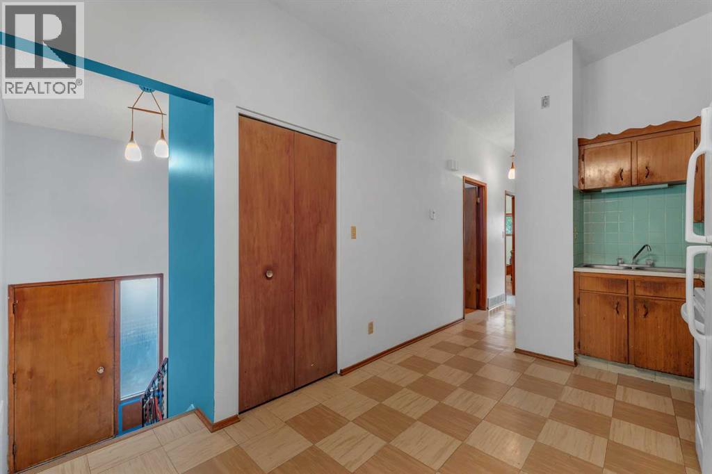 Multi-family House Bungalow for Sale in  /   Avenue SE Albert Park/Radisson Heights Calgary 
