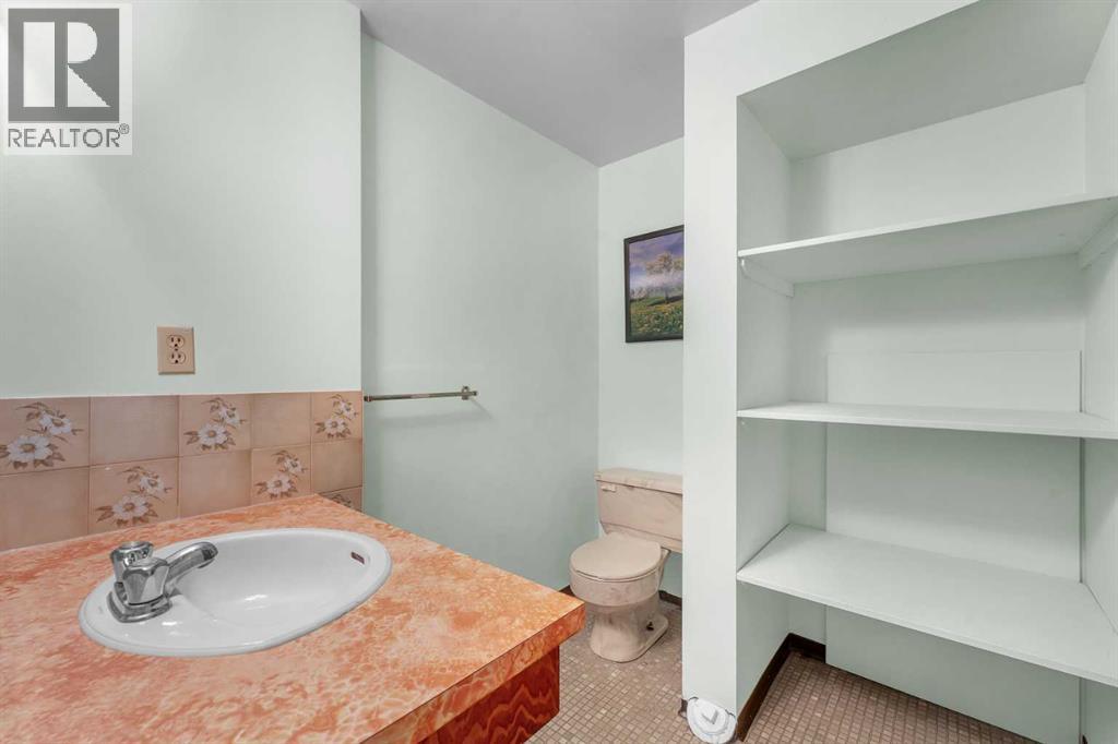 Multi-family House Bungalow for Sale in  /   Avenue SE Albert Park/Radisson Heights Calgary 