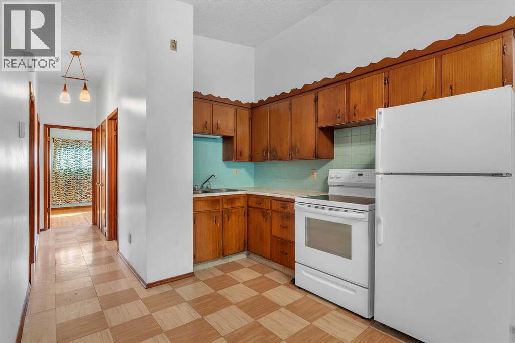 Multi-family House Bungalow for Sale in  /   Avenue SE Albert Park/Radisson Heights Calgary 