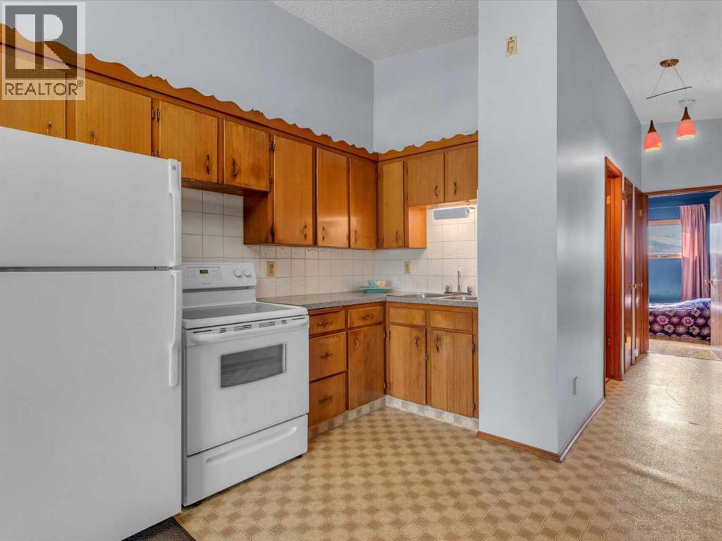 Multi-family House Bungalow for Sale in  /   Avenue SE Albert Park/Radisson Heights Calgary 