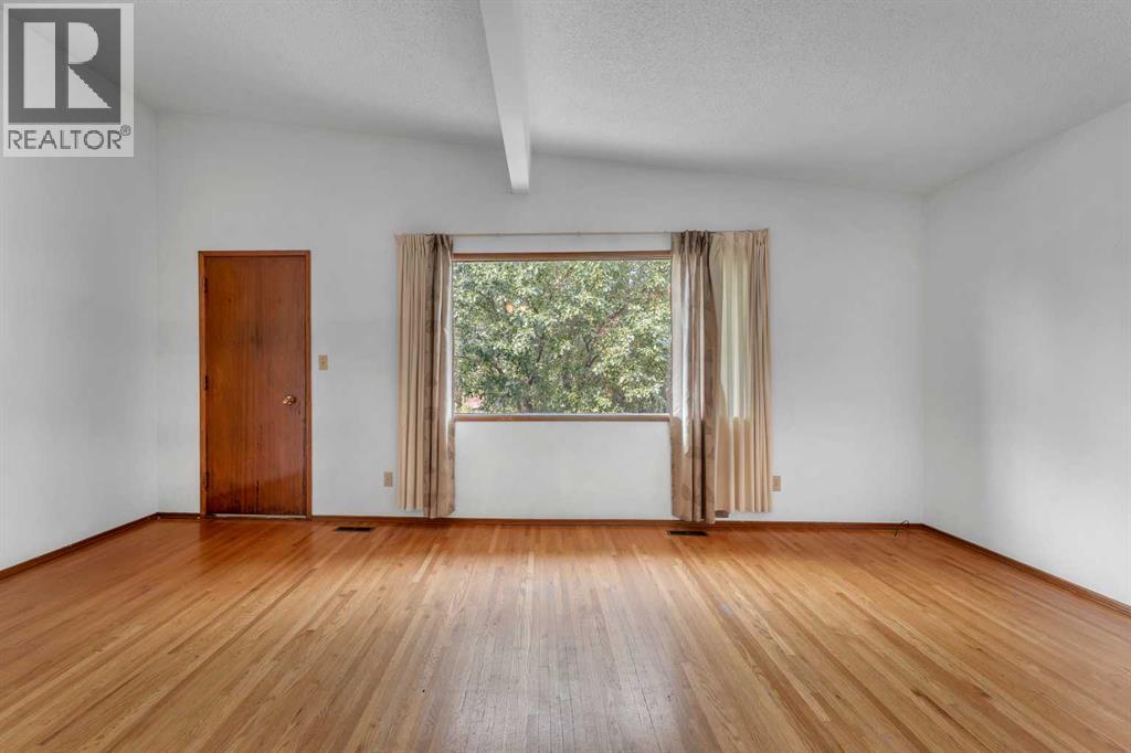 Multi-family House Bungalow for Sale in  /   Avenue SE Albert Park/Radisson Heights Calgary 
