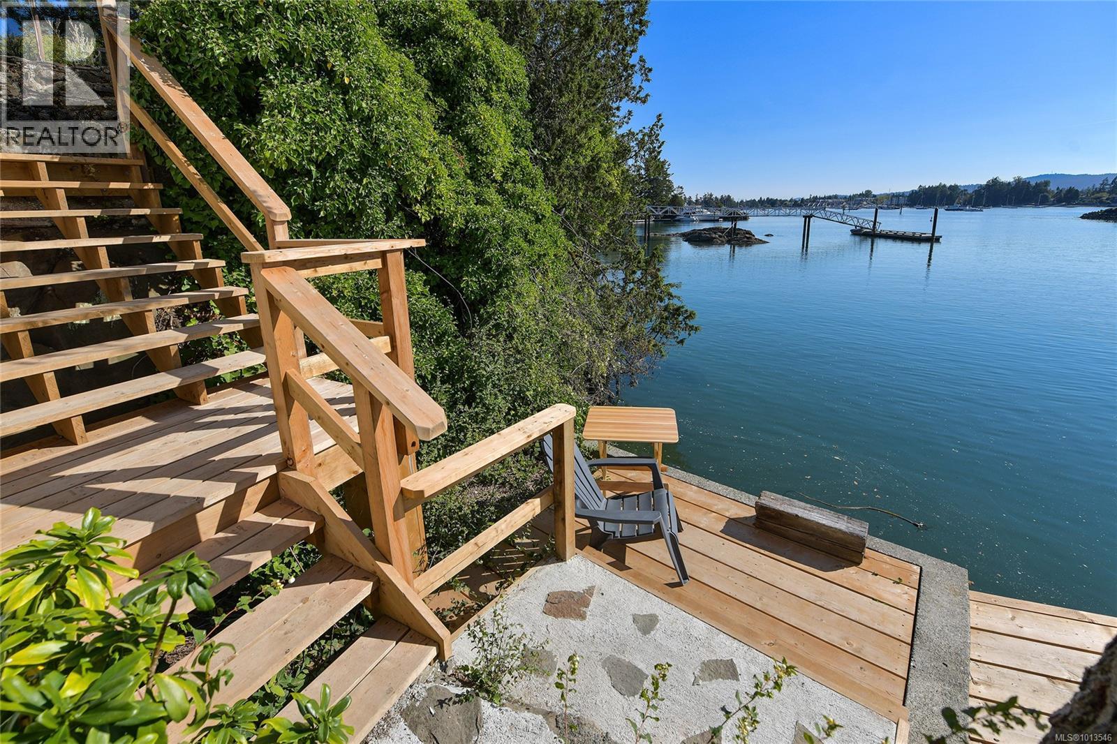 2173 Tryon Rd, North Saanich