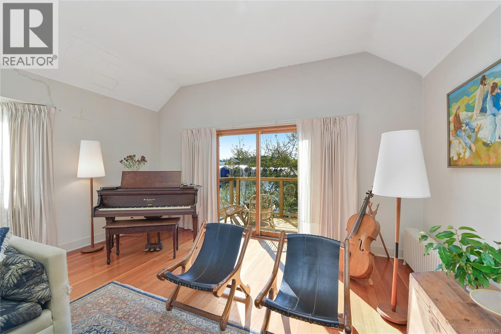 2173 Tryon Rd, North Saanich