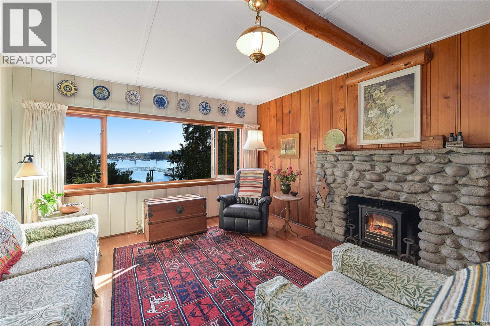 2173 Tryon Rd, North Saanich