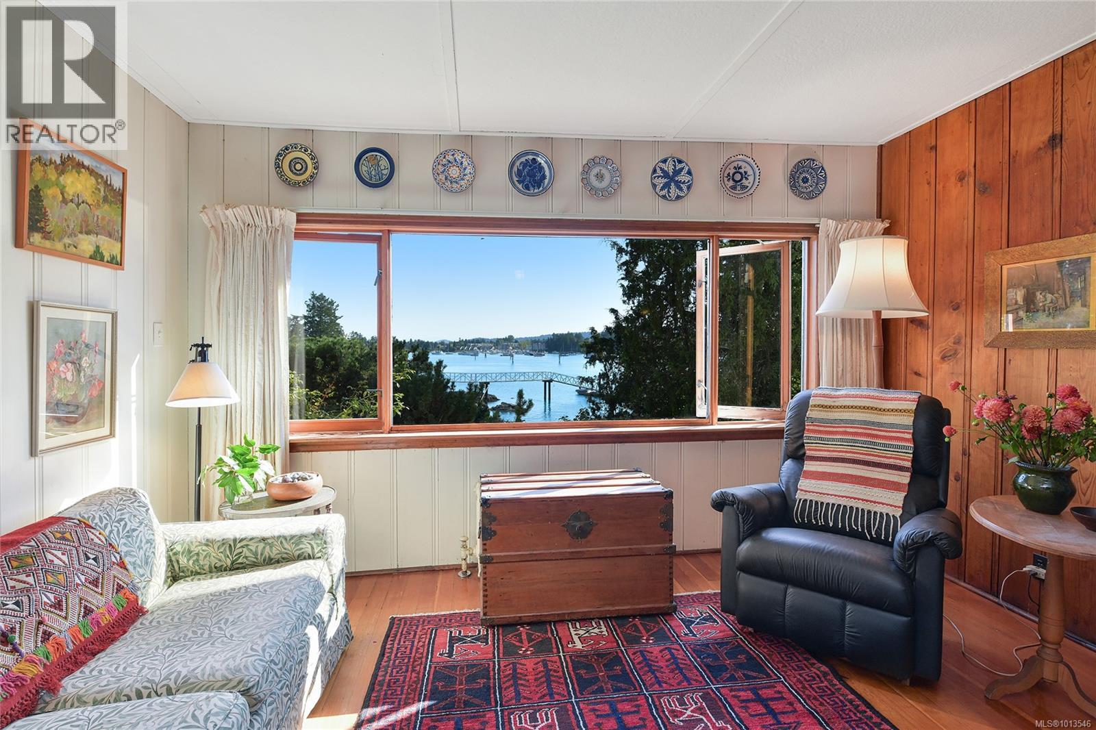 2173 Tryon Rd, North Saanich