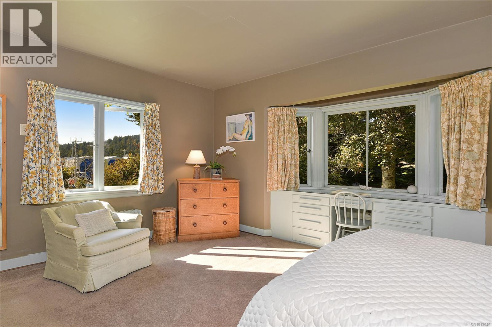 2173 Tryon Rd, North Saanich