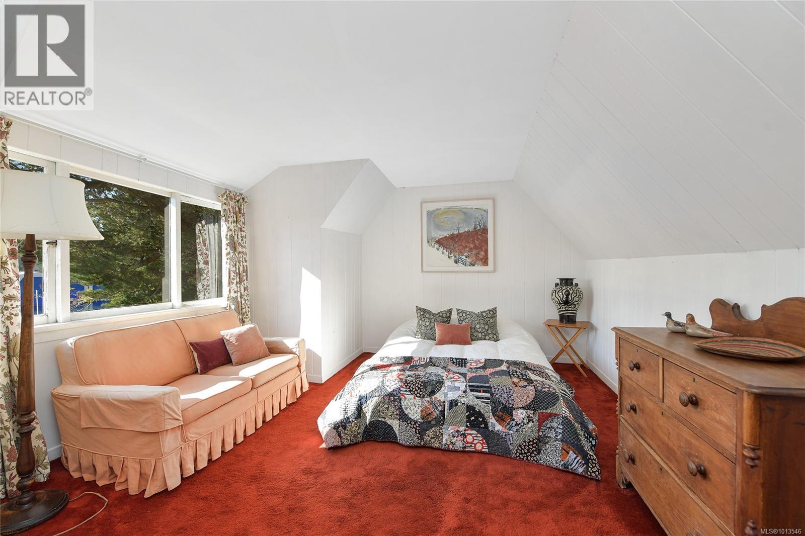 2173 Tryon Rd, North Saanich