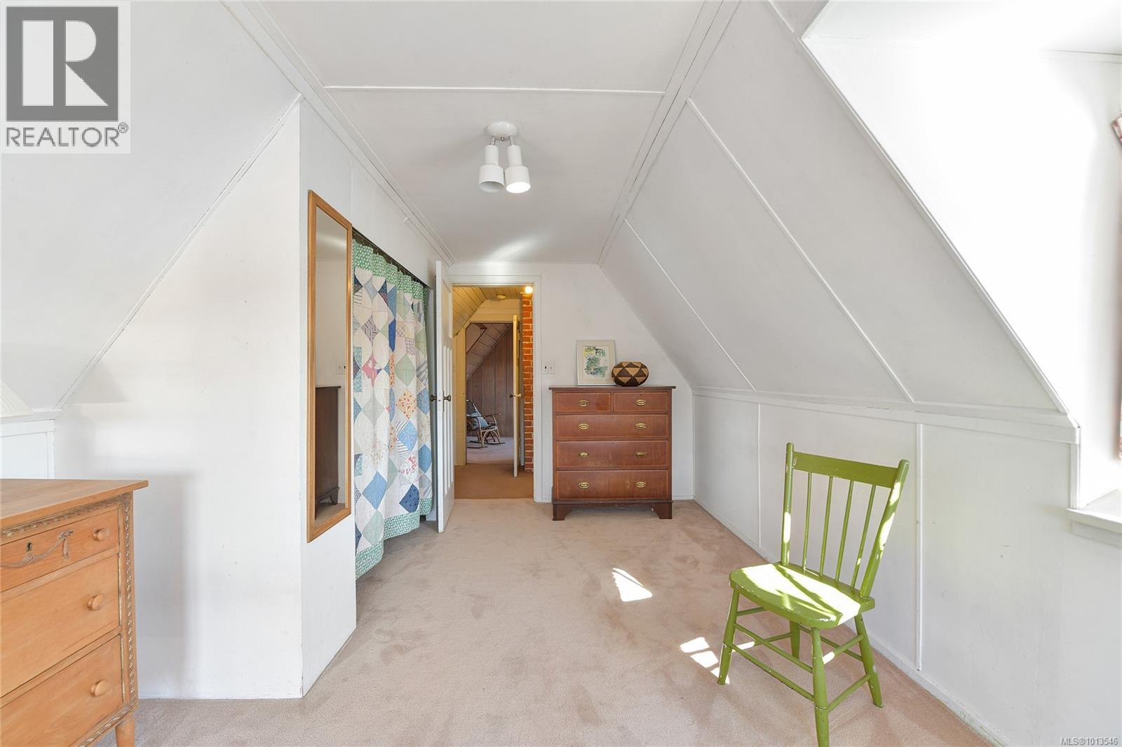 2173 Tryon Rd, North Saanich