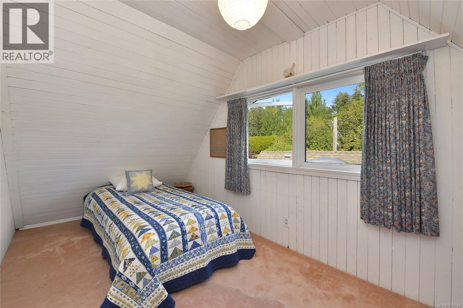 2173 Tryon Rd, North Saanich