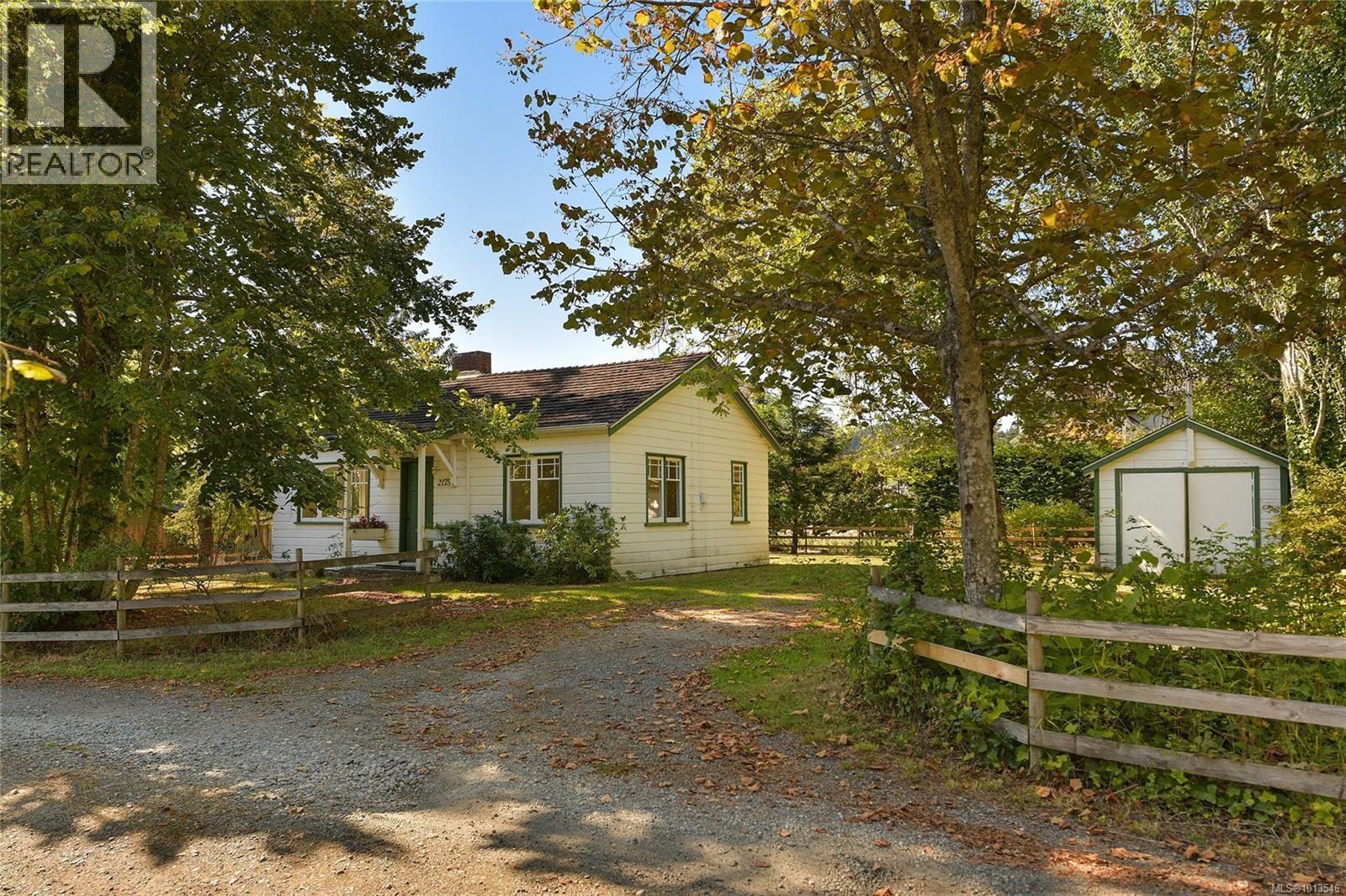 2173 Tryon Rd, North Saanich