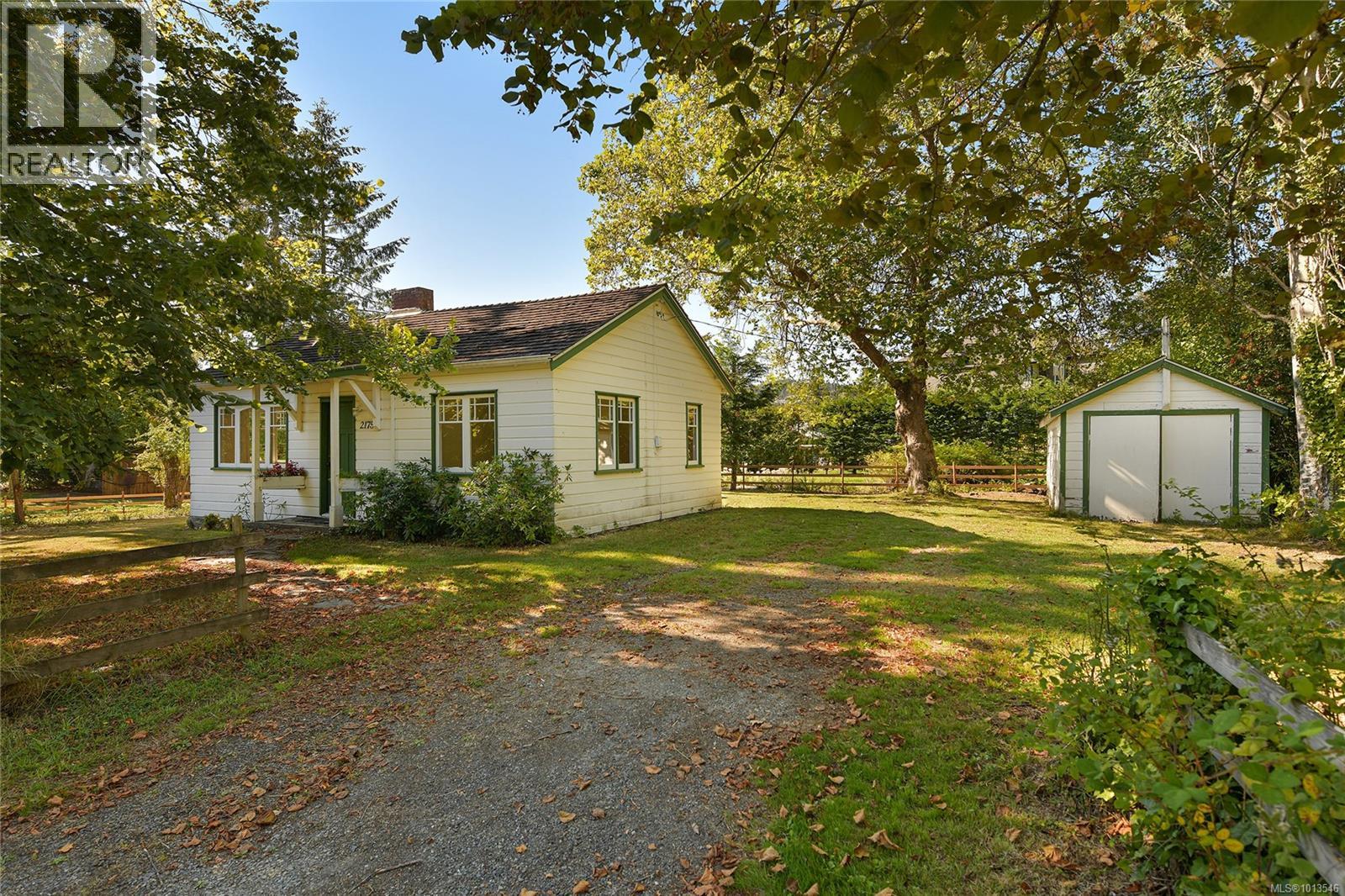 2173 Tryon Rd, North Saanich