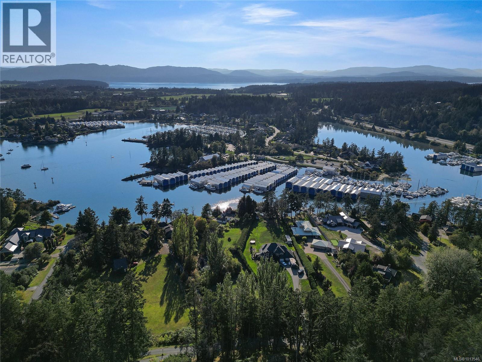 2173 Tryon Rd, North Saanich