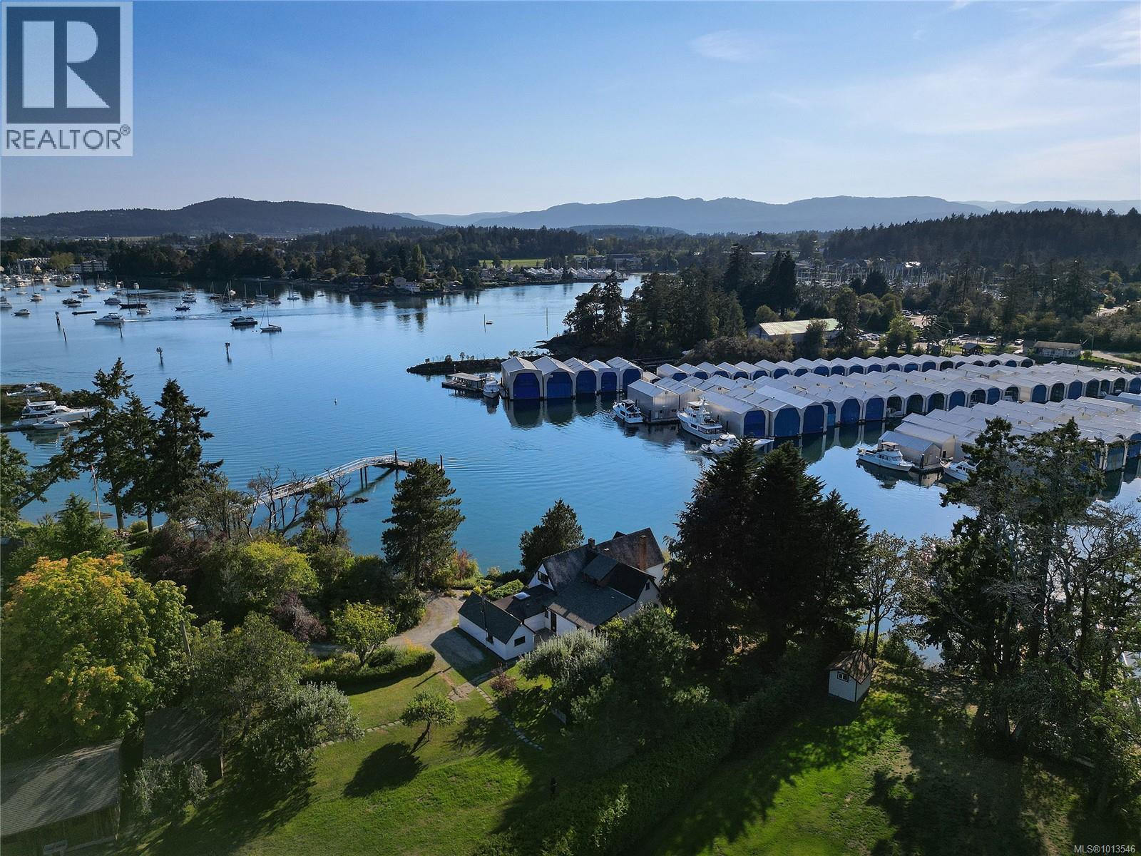 2173 Tryon Rd, North Saanich