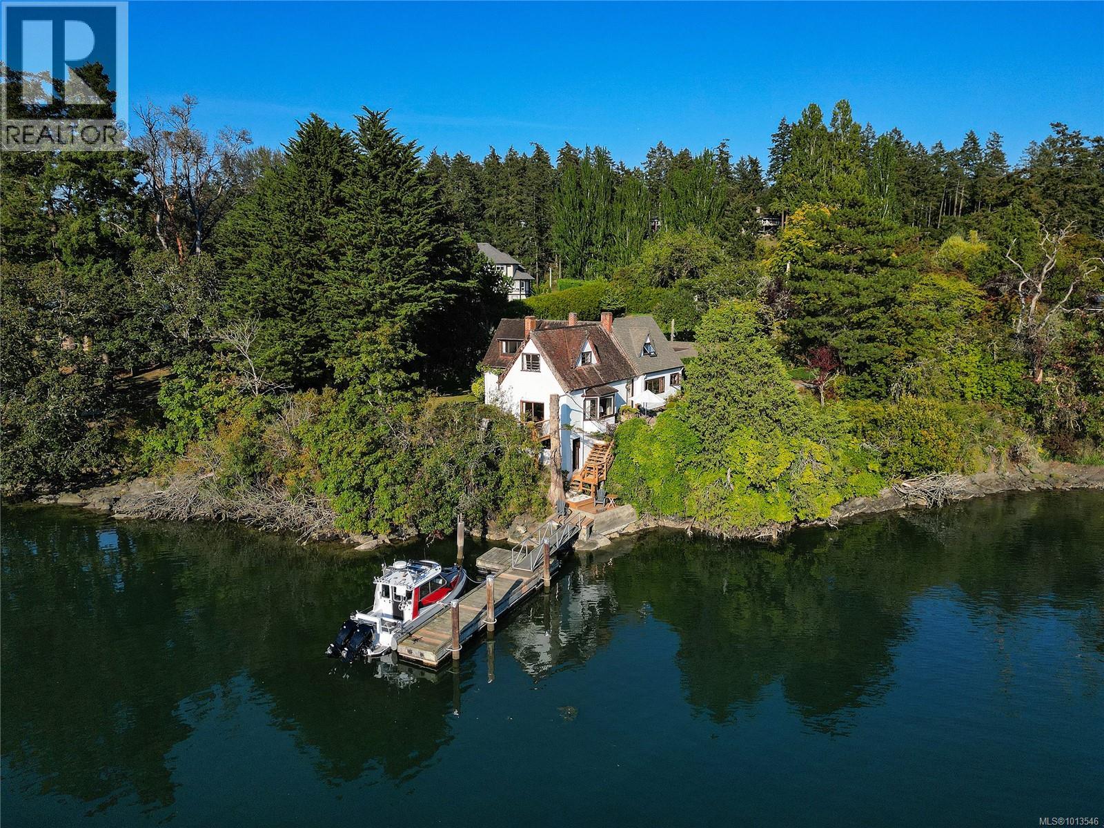 2173 Tryon Rd, North Saanich