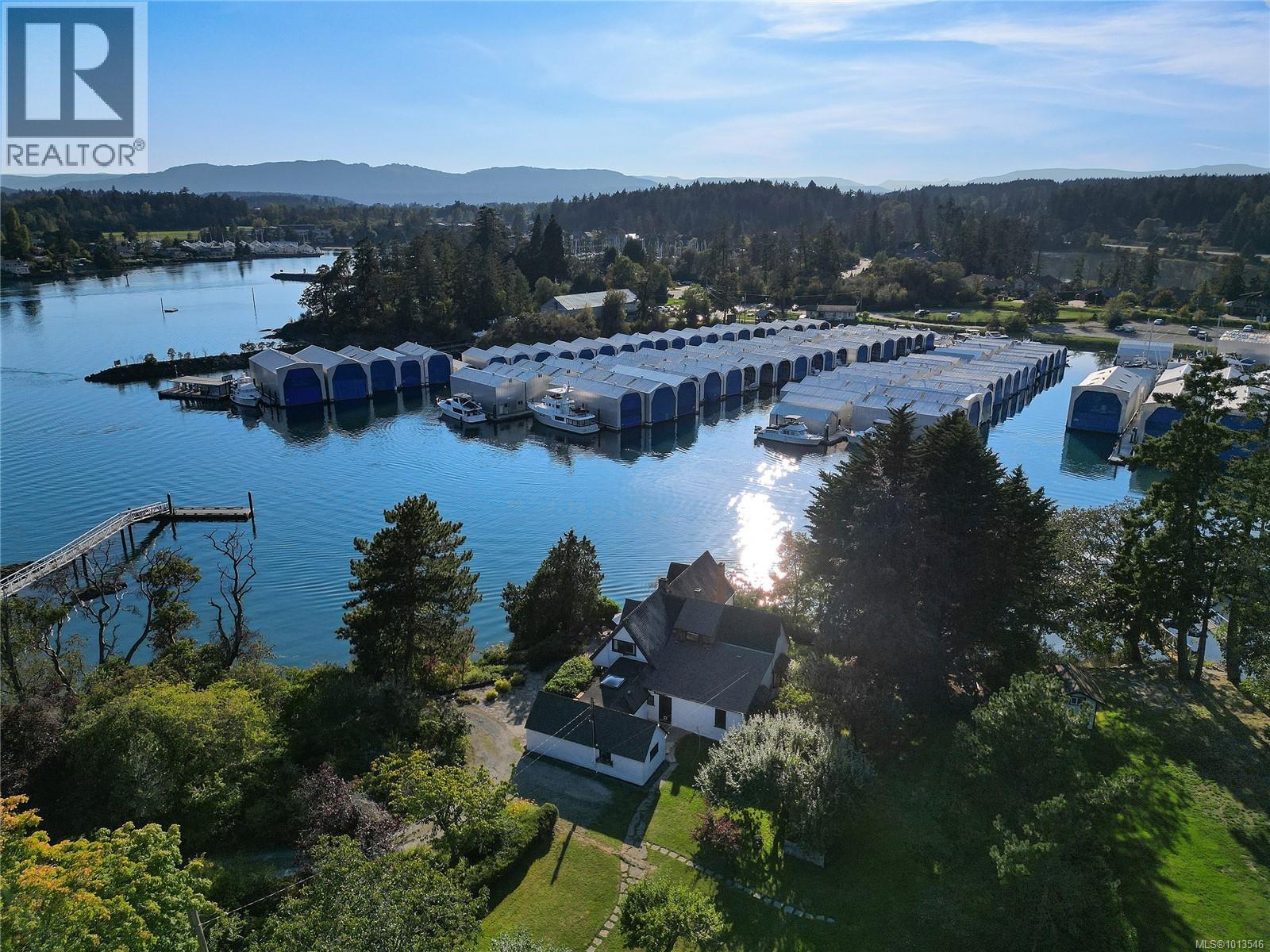 2173 Tryon Rd, North Saanich