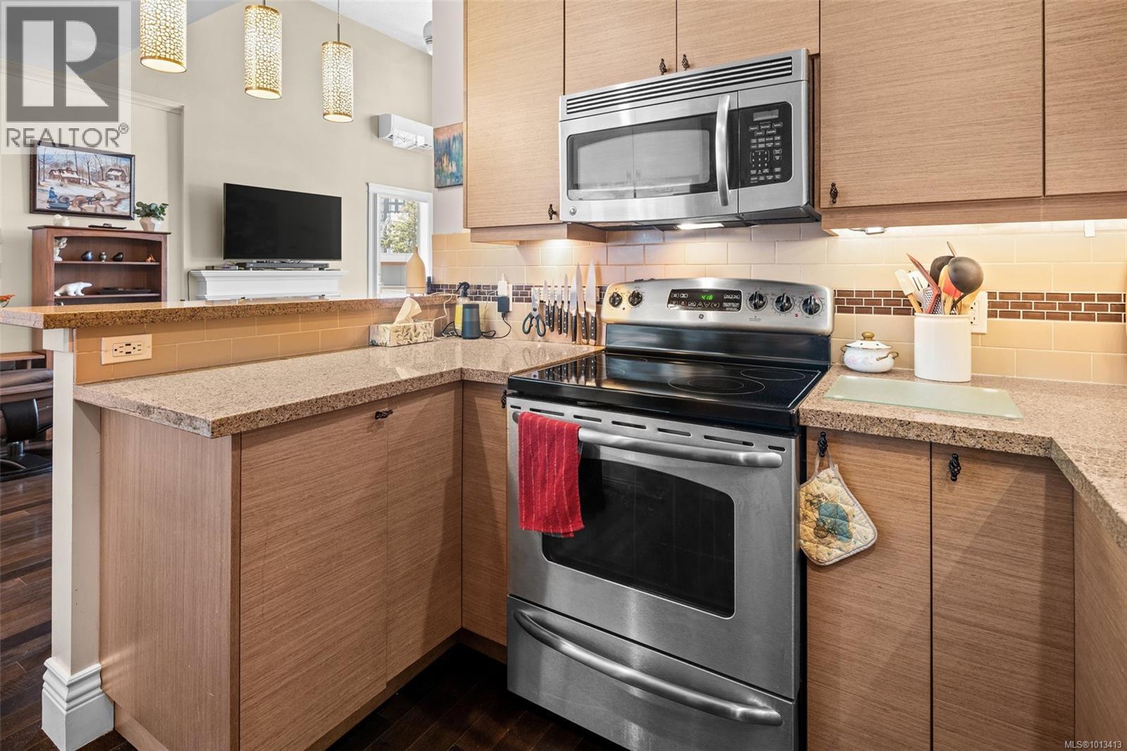 308 751 Goldstream Avenue, Langford