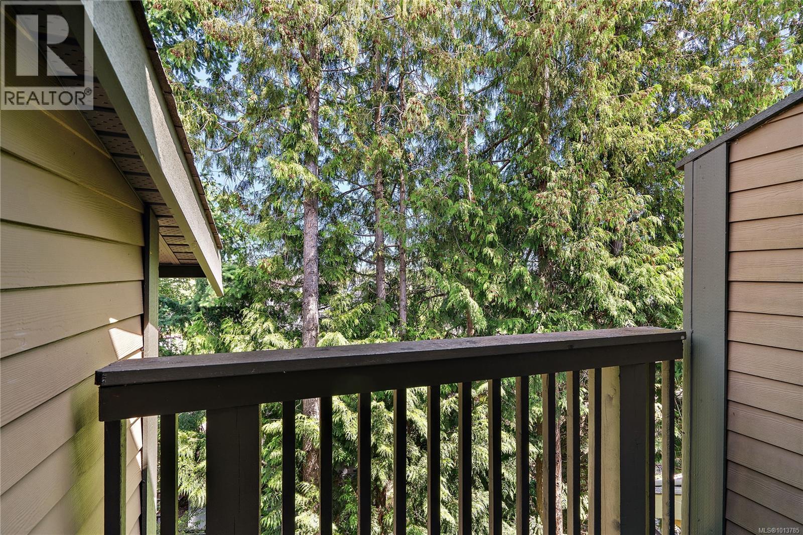 Single Family House Westcoast for Sale in   Mallek Cres Victoria 