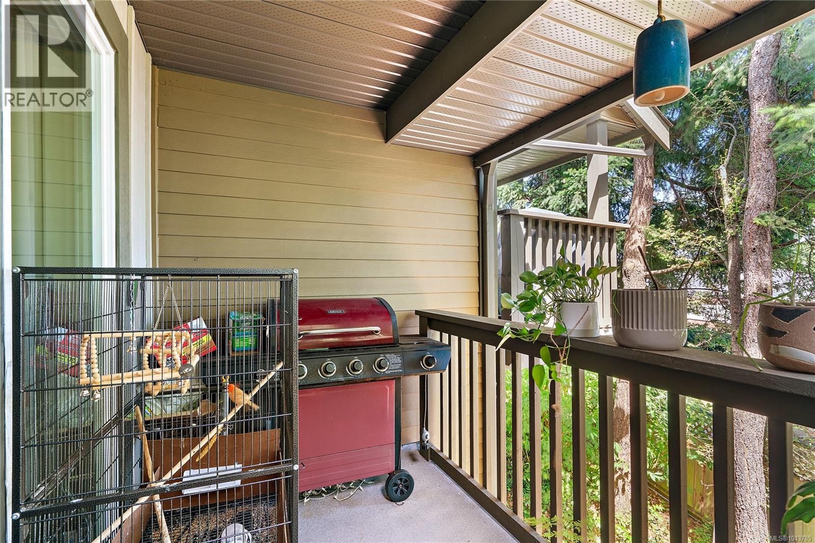 Single Family House Westcoast for Sale in   Mallek Cres Victoria 