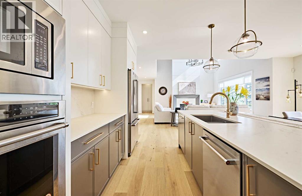 Single Family House for Sale in  Discovery Place SW Discovery Ridge Calgary 