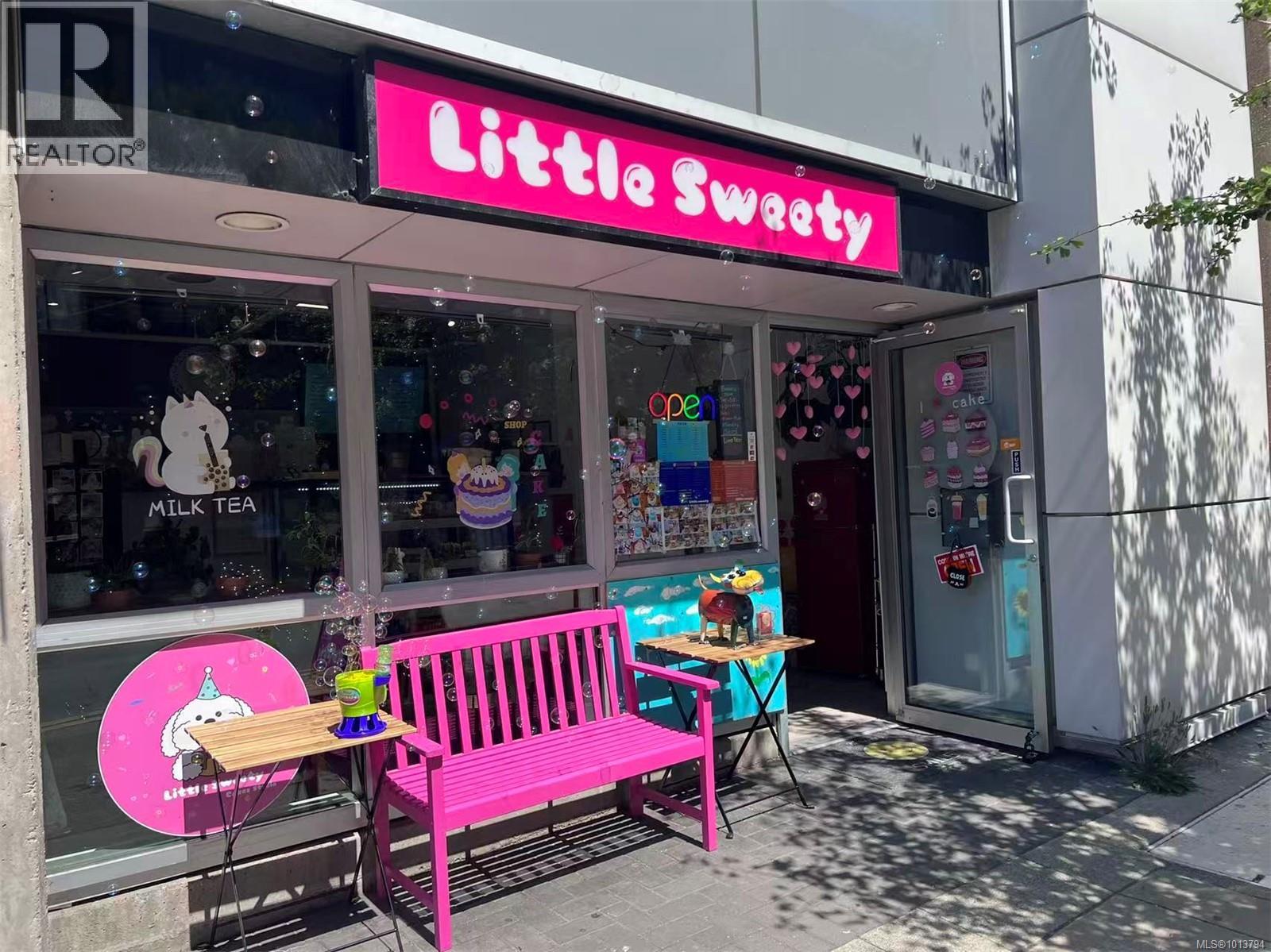 101 732 Broughton St, Victoria