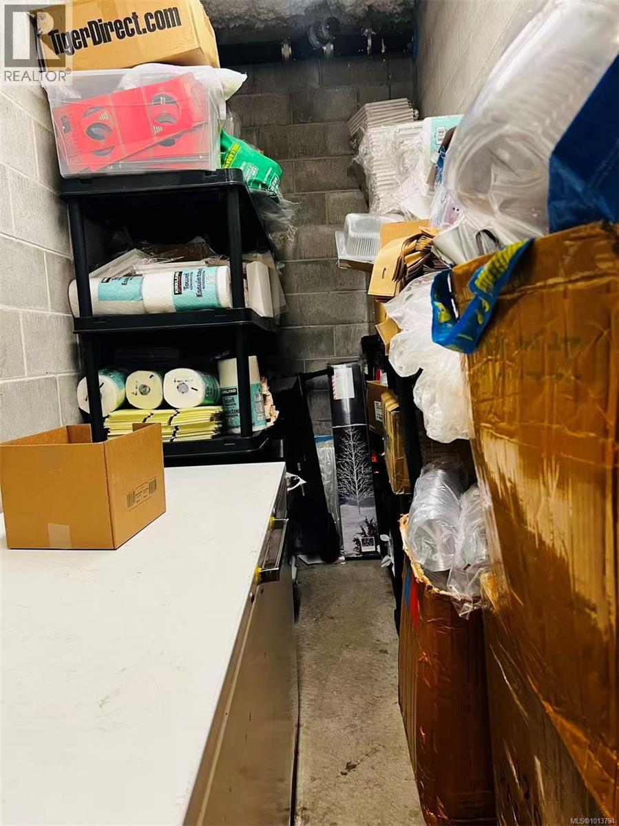 101 732 Broughton St, Victoria