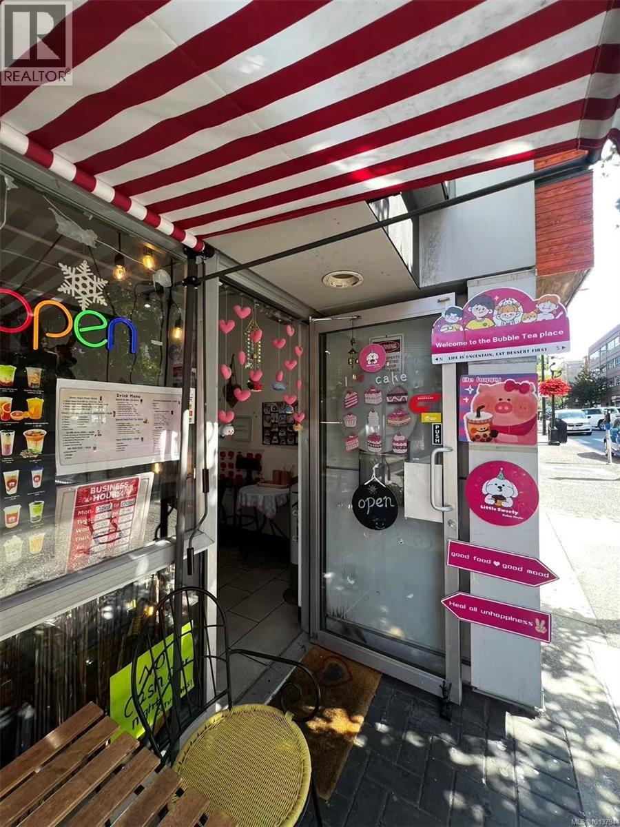 101 732 Broughton St, Victoria