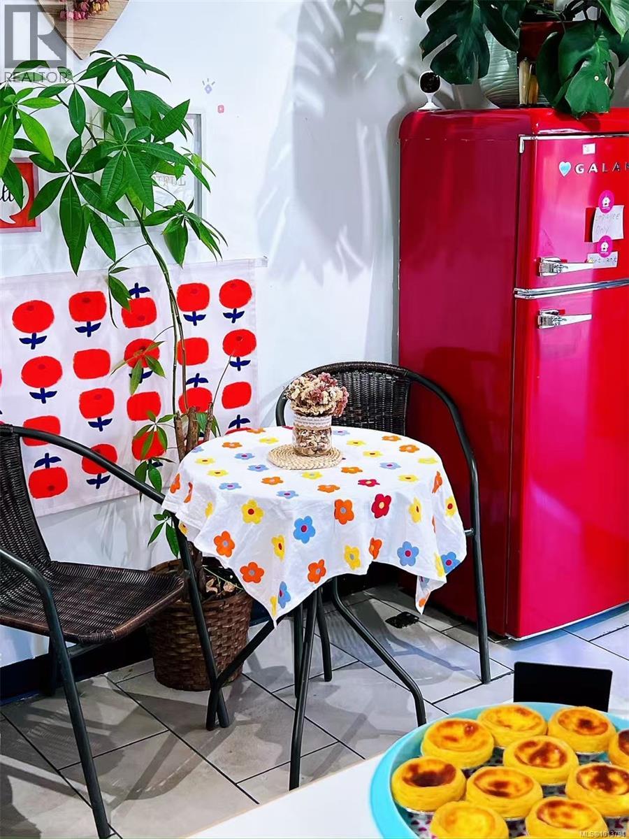 101 732 Broughton St, Victoria