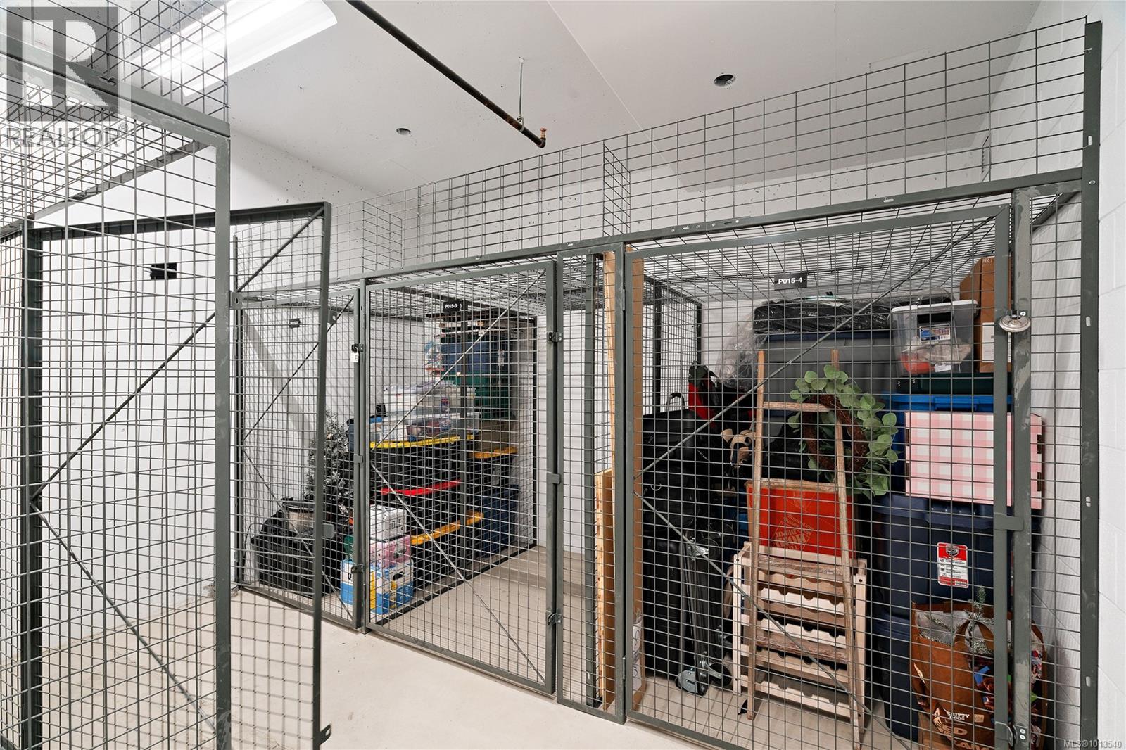 222 2000 Hannington Road, Langford