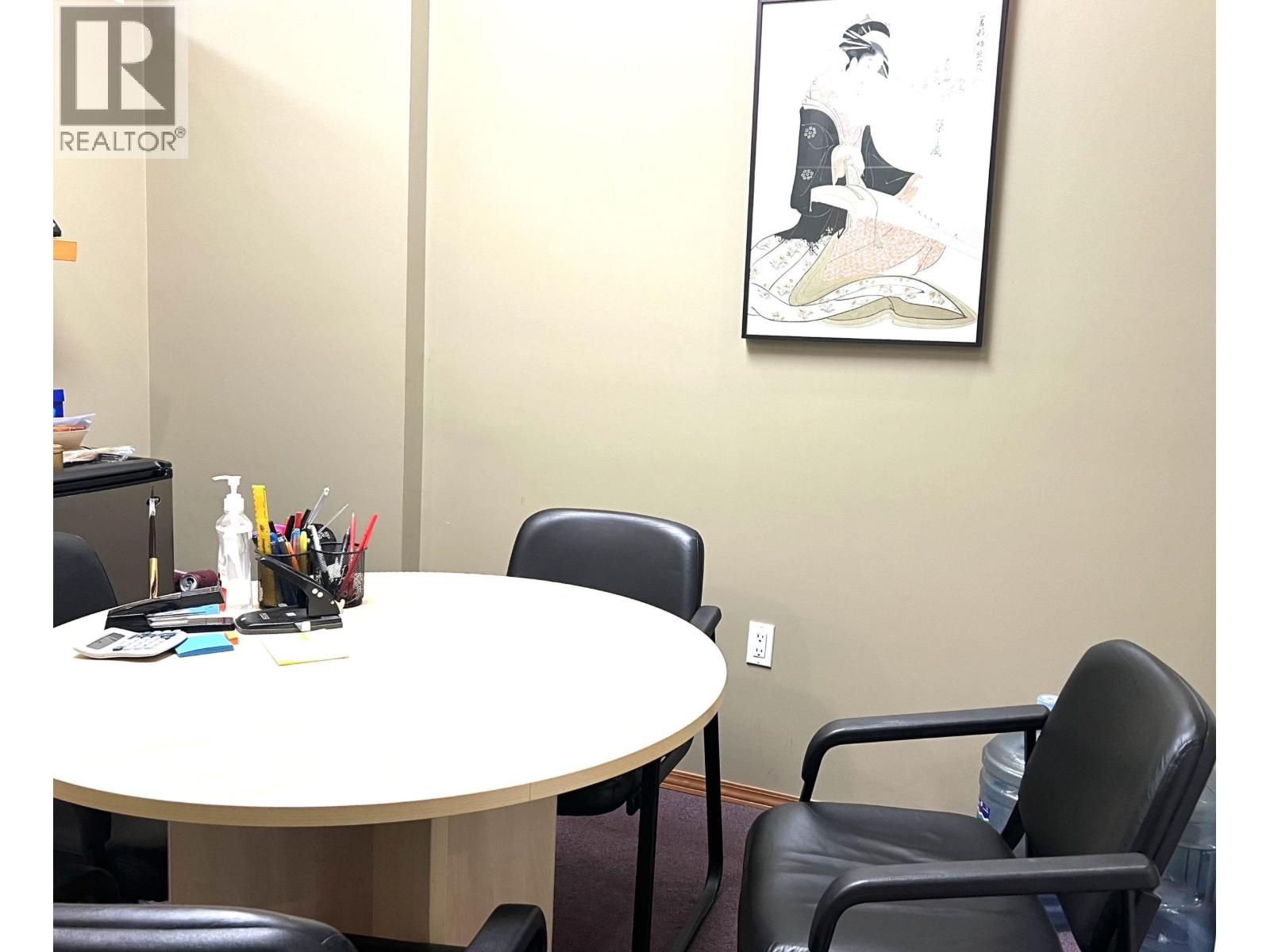 Office in Vancouver - Image 9