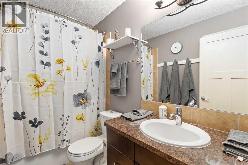 112 Sunset View, Cochrane