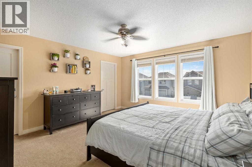 112 Sunset View, Cochrane