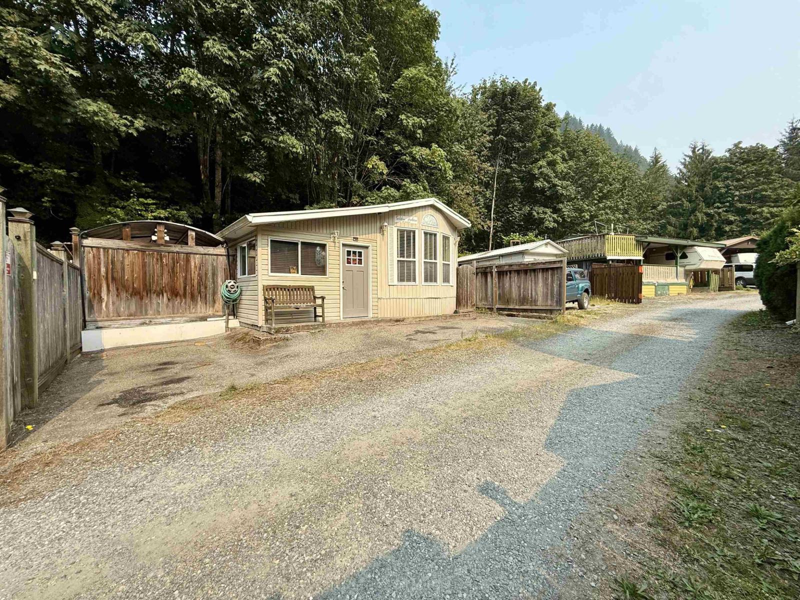 47 & 48 1650 COLUMBIA VALLEY ROAD, Columbia Valley — photo 28