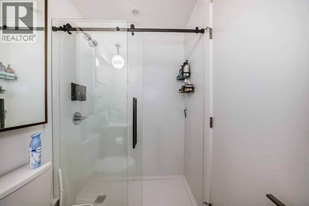 Single Family House for Sale in    Avenue SW Eau Claire Calgary 